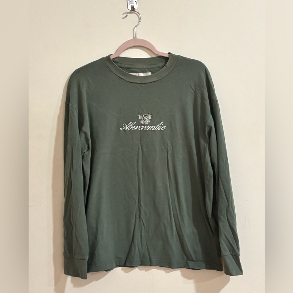 Men Abercrombie & Fitch long-sleeve tee size Large